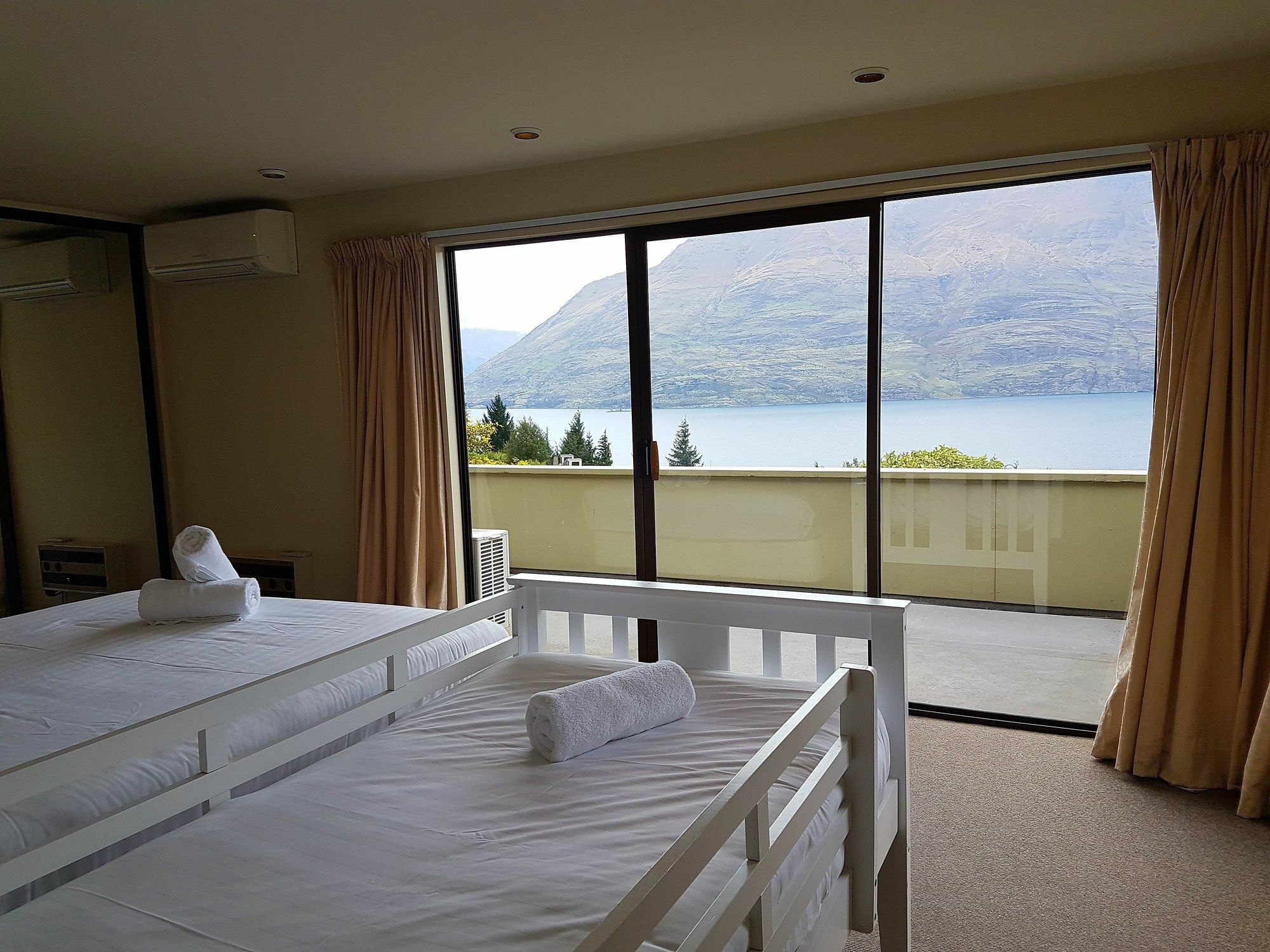 Queenstown Lakeview Holiday Home-5Mins To Town Zewnętrze zdjęcie